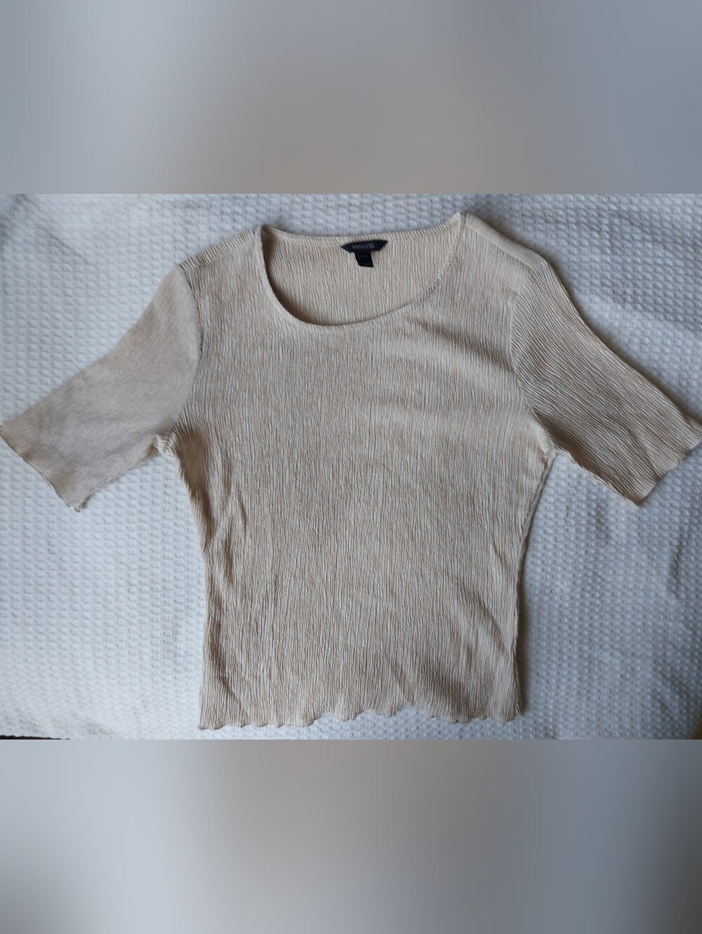RW&CO Textured Short-Sleeve Crewneck Top in Cream